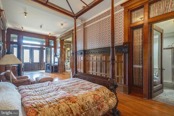 $4,750,000 | 2201 Green Street, Philadelphia, PA 19130