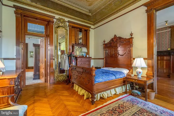 $4,750,000 | 2201 Green Street, Philadelphia, PA 19130