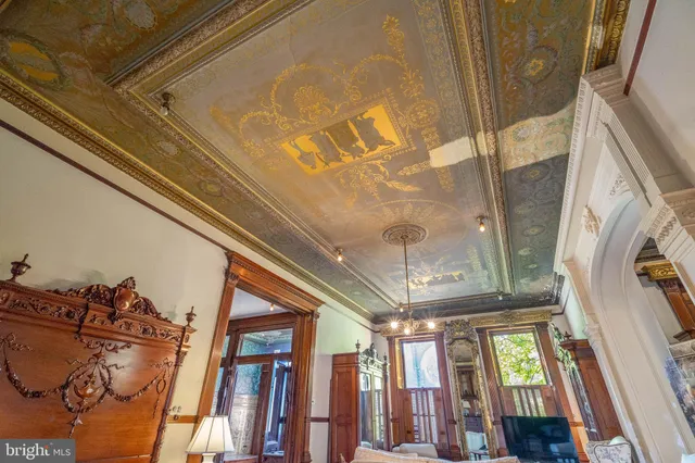 $4,750,000 | 2201 Green Street, Philadelphia, PA 19130