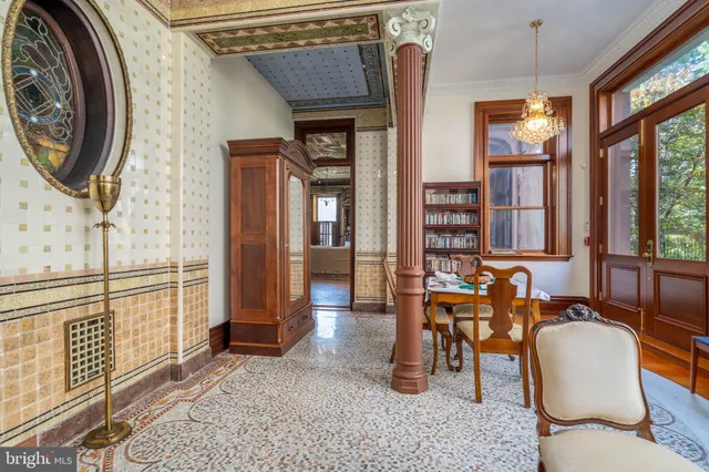$4,750,000 | 2201 Green Street, Philadelphia, PA 19130