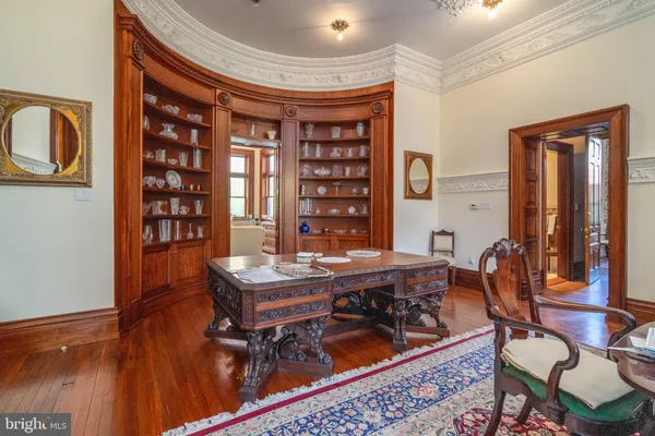 $4,750,000 | 2201 Green Street, Philadelphia, PA 19130