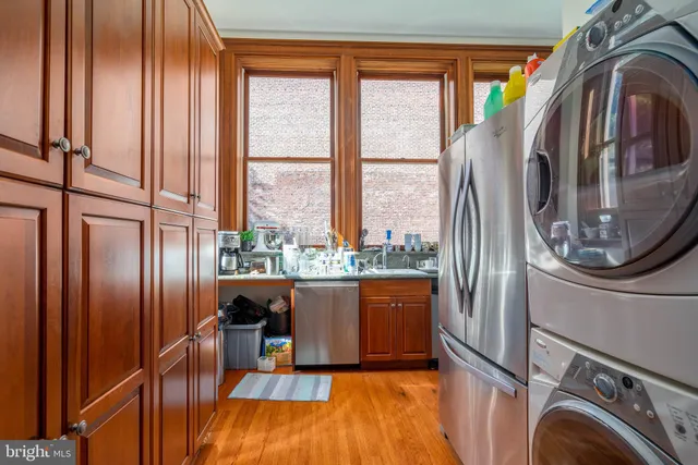 $4,750,000 | 2201 Green Street, Philadelphia, PA 19130