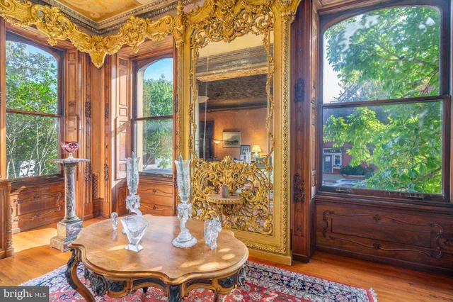 $4,750,000 | 2201 Green Street, Philadelphia, PA 19130