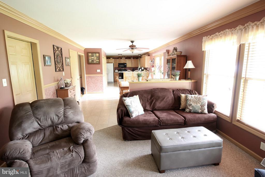 352 Balmer Road Lititz, PA 17543 - Photo 19 of 54