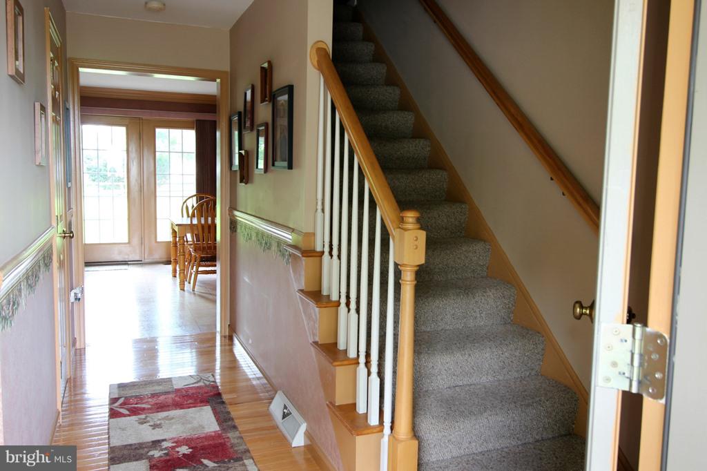 352 Balmer Road Lititz, PA 17543 - Photo 9 of 54