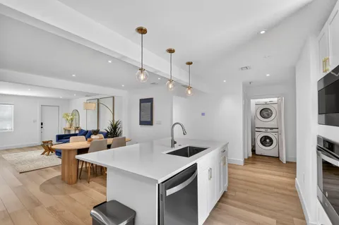 $2,040,000 | 4811 North Flagler Drive, West Palm Beach, FL 33407