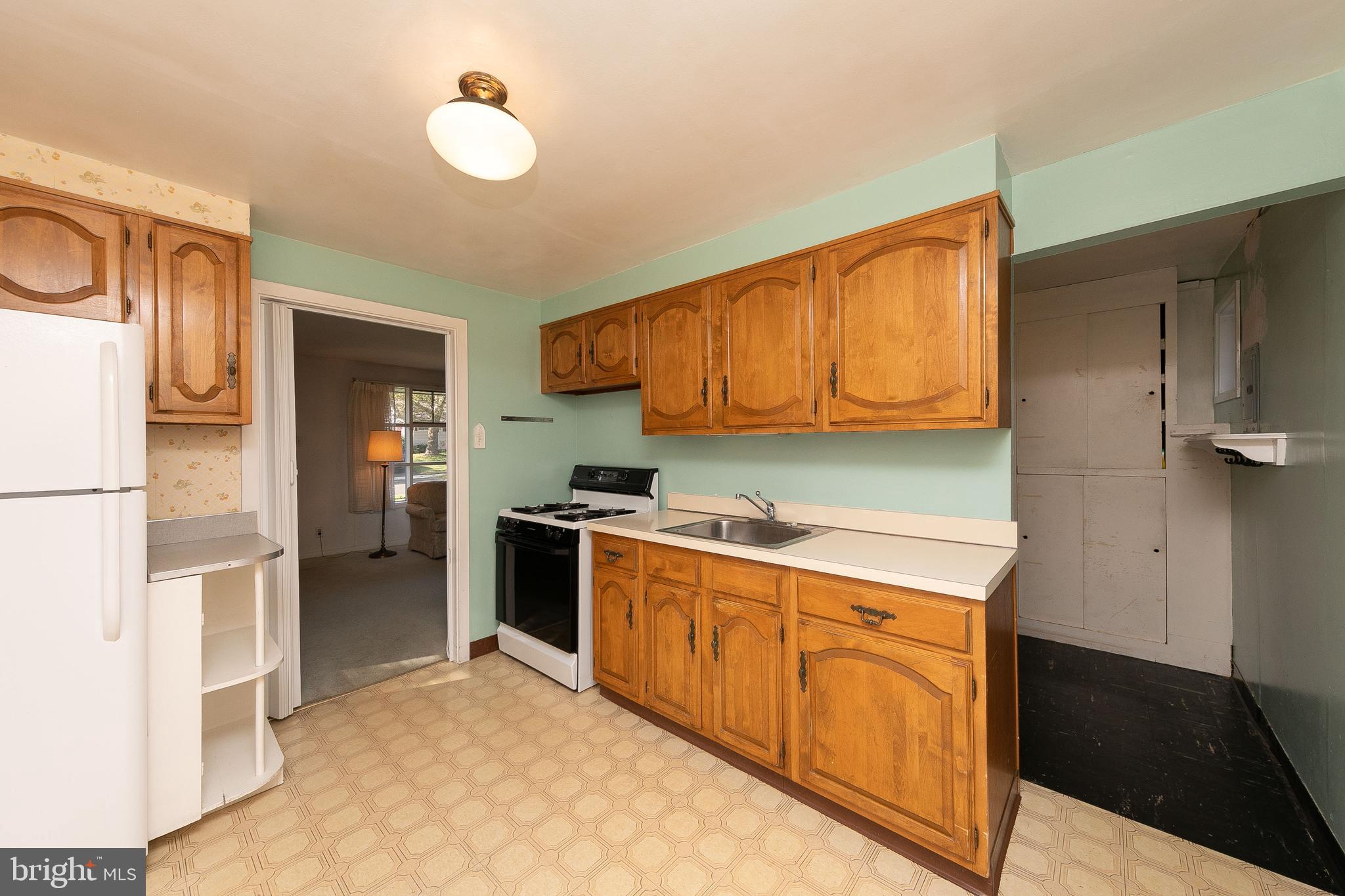 1279 Wunderland Road Abington, PA 19001 - Photo 7 of 19 Gallery Image 7