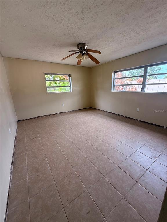 806 West Shell Point Road Ruskin, FL 33570 - Photo 9 of 11 Gallery Image 9