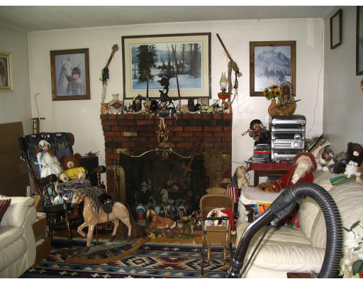 63 Dudley Road Townsend, MA 01469 - Photo 6 of 12 Gallery Image 6