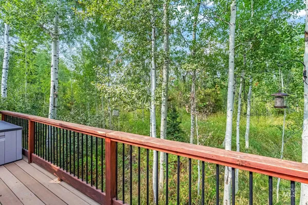 $798,900 | 22 Windsong Way, Donnelly, ID 83615