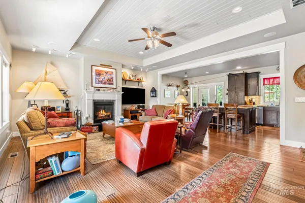 $798,900 | 22 Windsong Way, Donnelly, ID 83615