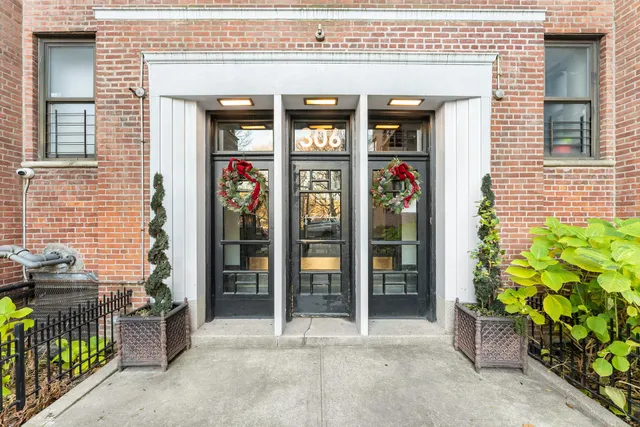 $195,000 | 306 East Mosholu Parkway South, Unit 6K | Bedford Park