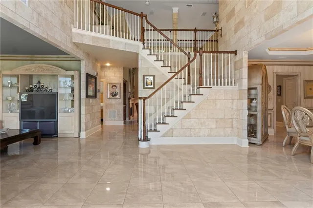 a view of entryway and hall