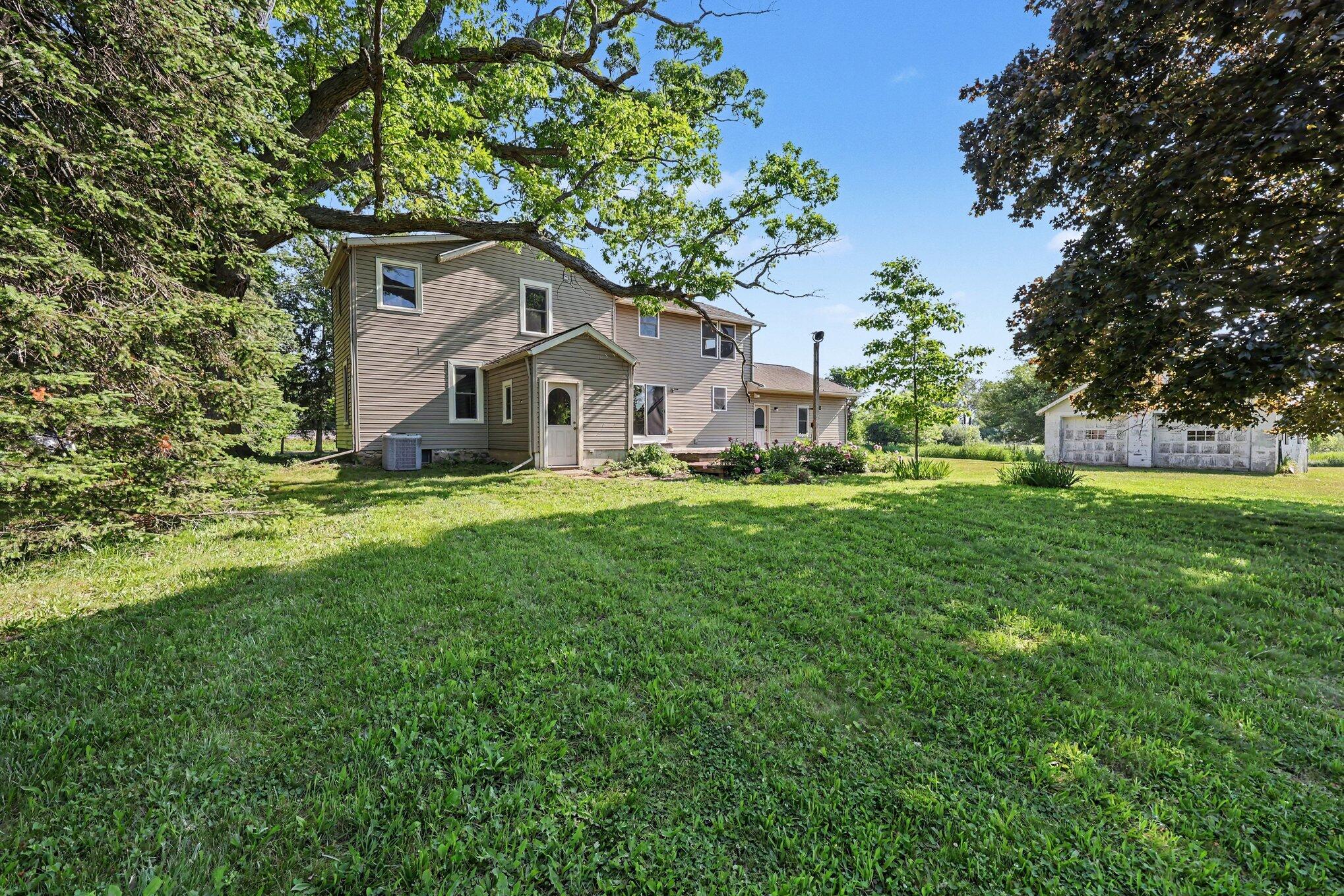 12845 Dexter-Chelsea Road Chelsea, MI 48118 - Photo 22 of 30 025_file_1964