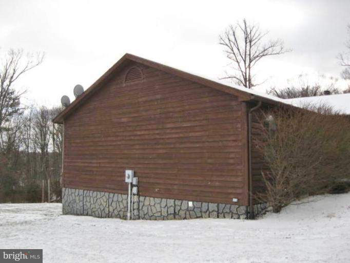 1074 Loop Road Gerrardstown, WV 25420 - Photo 4 of 22 Exterior #3