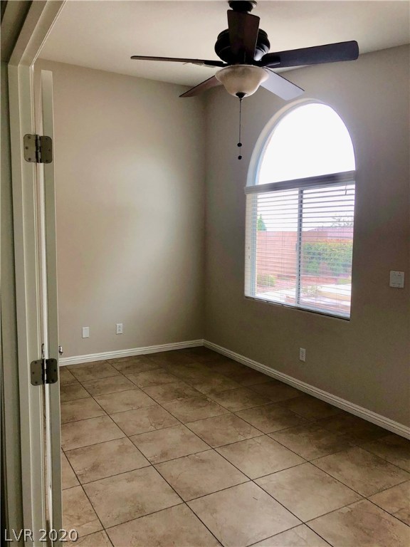 4613 Silverwind Road North Las Vegas, NV 89031 - Photo 7 of 20 Gallery Image 7