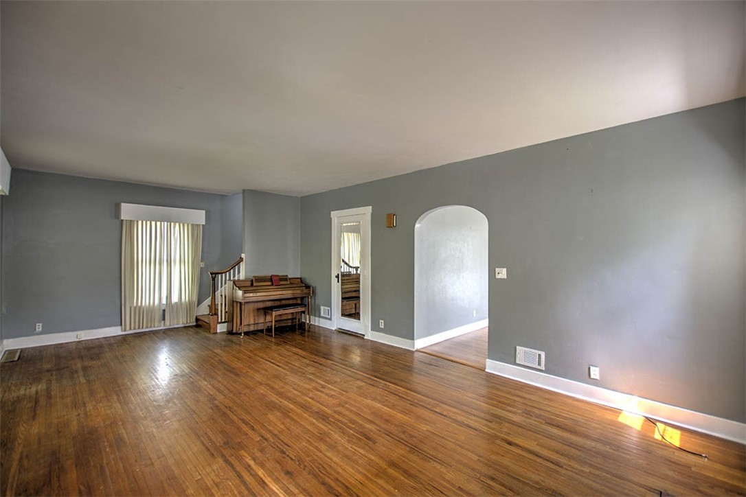 1300 East Lake Shore Drive Decatur, IL 62521 - Photo 11 of 35 Gallery Image 11
