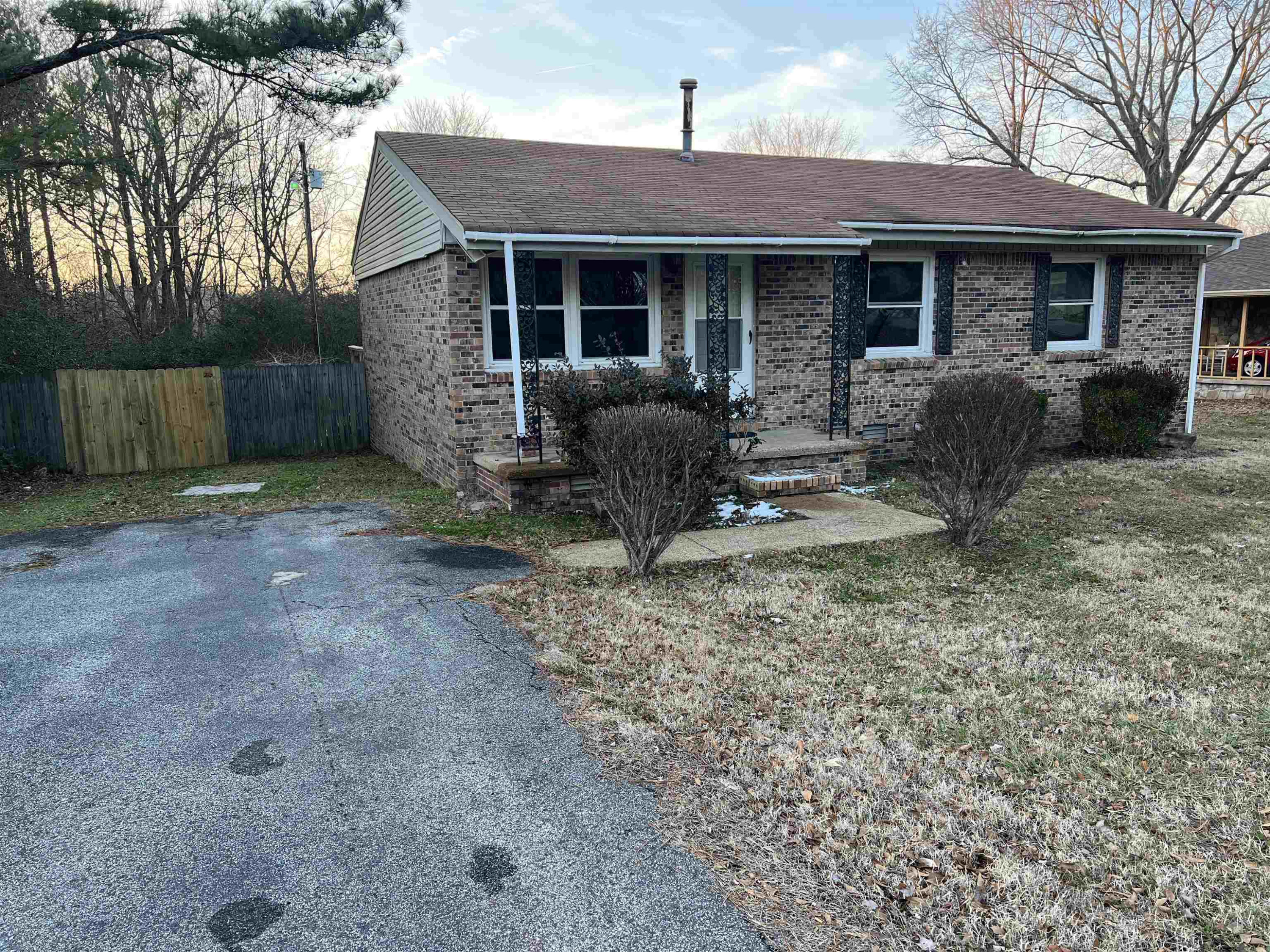572 Hopper Barker Road Jackson, TN 38305 - Photo 2 of 20 Photo 2