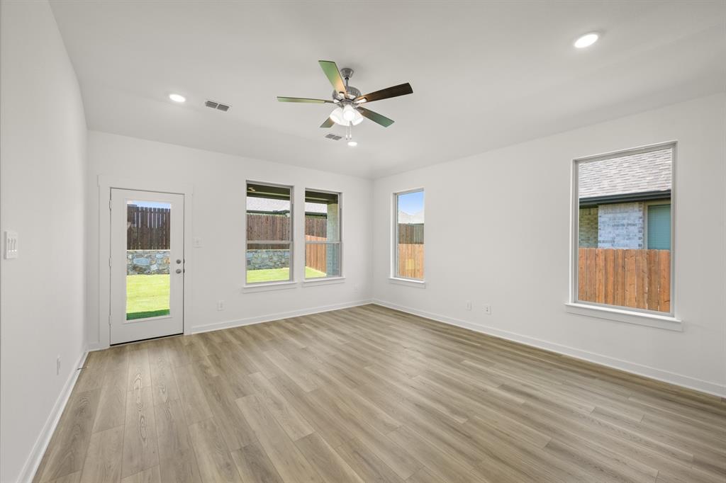 1321 Rothland Lane Red Oak, TX 75154 - Photo 11 of 33 1321 Rothland- Living Room-2