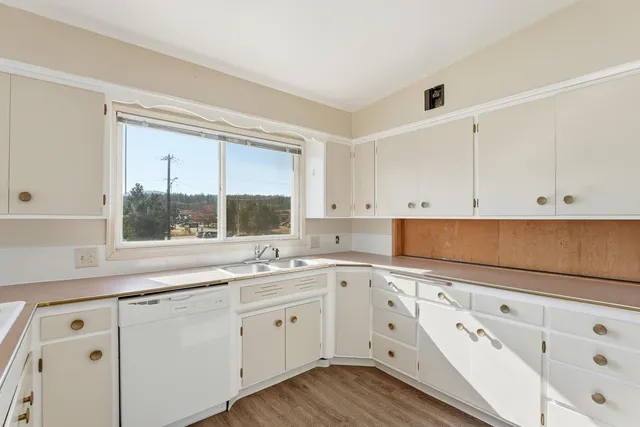 $510,000 | 302 North Argonne Road, Spokane Valley, WA 99212