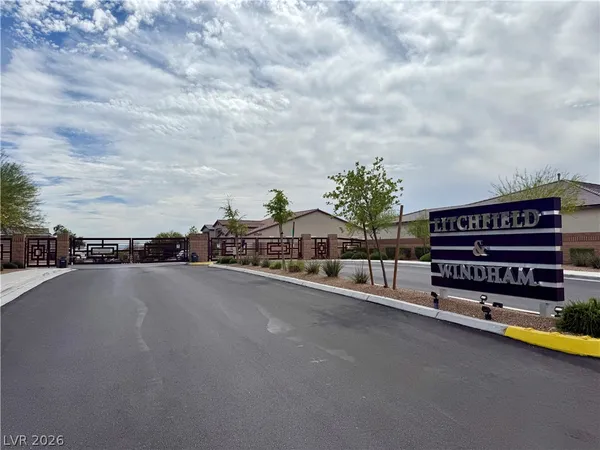 $2,560 | 10128 Ocher Valley Avenue, Las Vegas, NV 89178