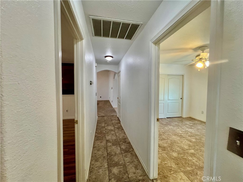 14355 Bochee Road Apple Valley, CA 92307 - Photo 12 of 40