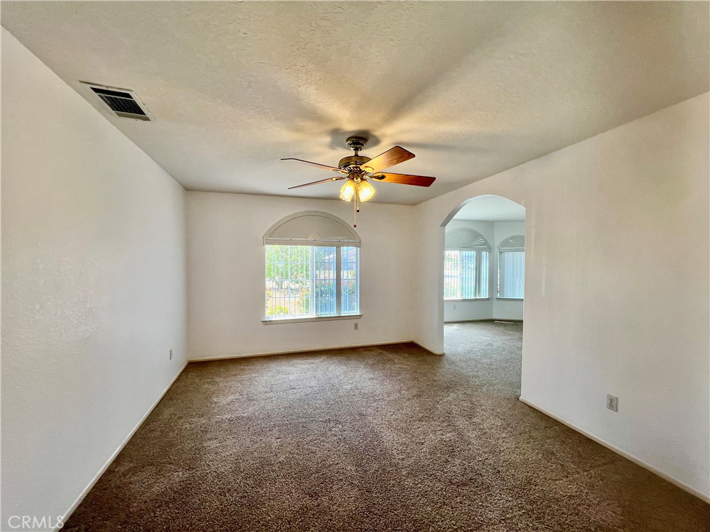 14355 Bochee Road Apple Valley, CA 92307 - Photo 35 of 40