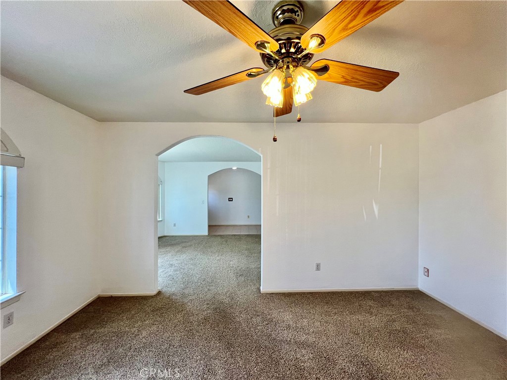 14355 Bochee Road Apple Valley, CA 92307 - Photo 36 of 40