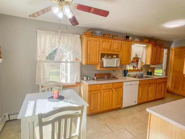 $289,000 | 2740 Ohio Street, Glenburn, ME 04401