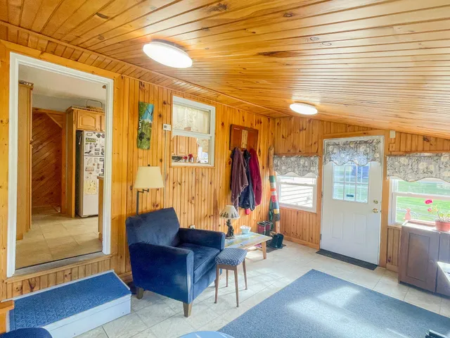 $289,000 | 2740 Ohio Street, Glenburn, ME 04401