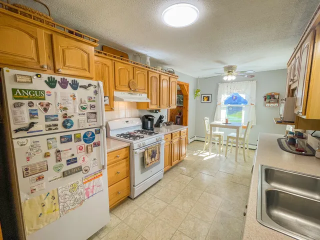 $289,000 | 2740 Ohio Street, Glenburn, ME 04401