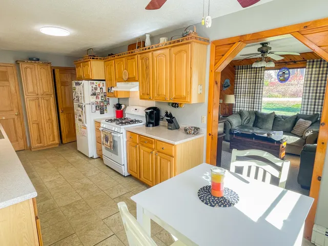 $289,000 | 2740 Ohio Street, Glenburn, ME 04401