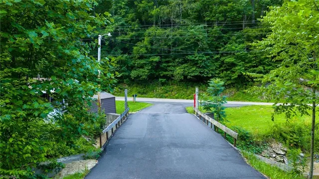 $235,900 | 7 Big Laurel Road, Creston, NC 28615