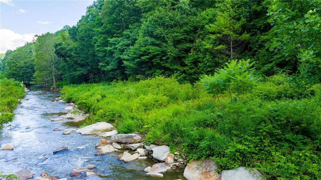 7 Big Laurel Road Creston, NC 28615 - Photo 2 of 20