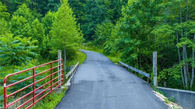 $235,900 | 7 Big Laurel Road, Creston, NC 28615