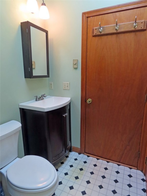 217 West Shore Drive Exeter, RI 02822 - Photo 11 of 22 Gallery Image 11