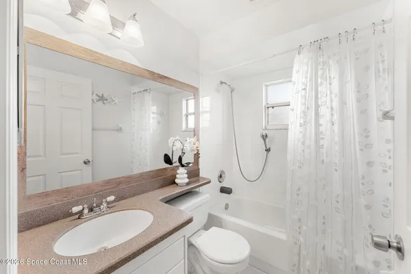 $425,000 | 3400 Long Leaf Drive, Melbourne, FL 32940