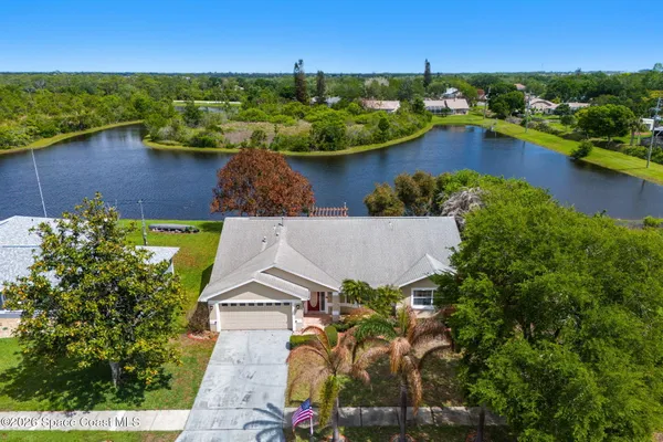 $425,000 | 3400 Long Leaf Drive, Melbourne, FL 32940