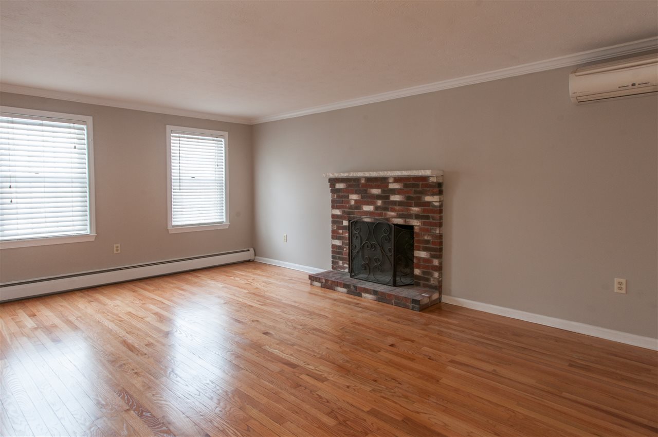 8 Hope Hill Road Derry, NH 03038 - Photo 18 of 32