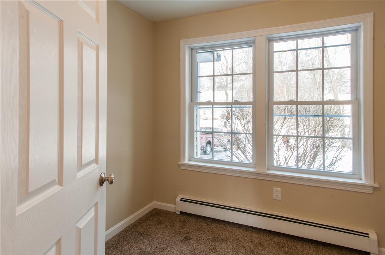 8 Hope Hill Road Derry, NH 03038 - Photo 27 of 32