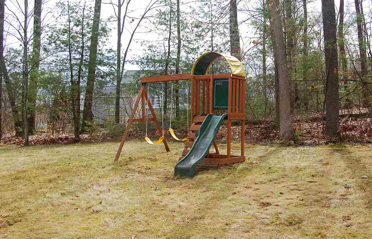 8 Hope Hill Road Derry, NH 03038 - Photo 6 of 32