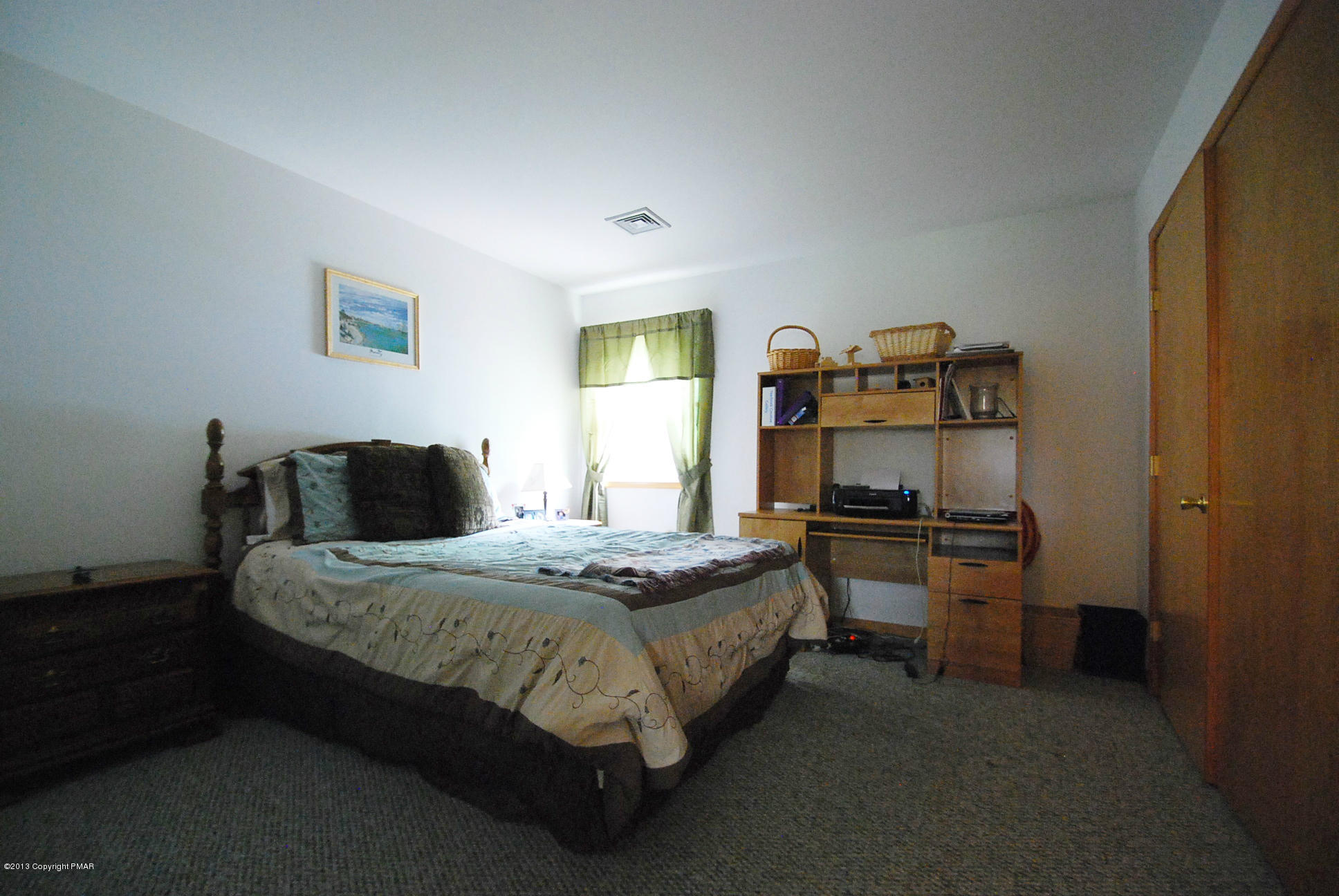 319 Edgemont Road Stroudsburg, PA 18360 - Photo 11 of 26 Bedroom 4