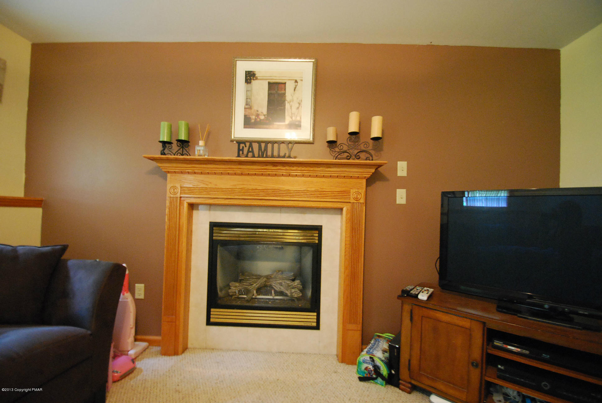 319 Edgemont Road Stroudsburg, PA 18360 - Photo 16 of 26 Gas Fireplace
