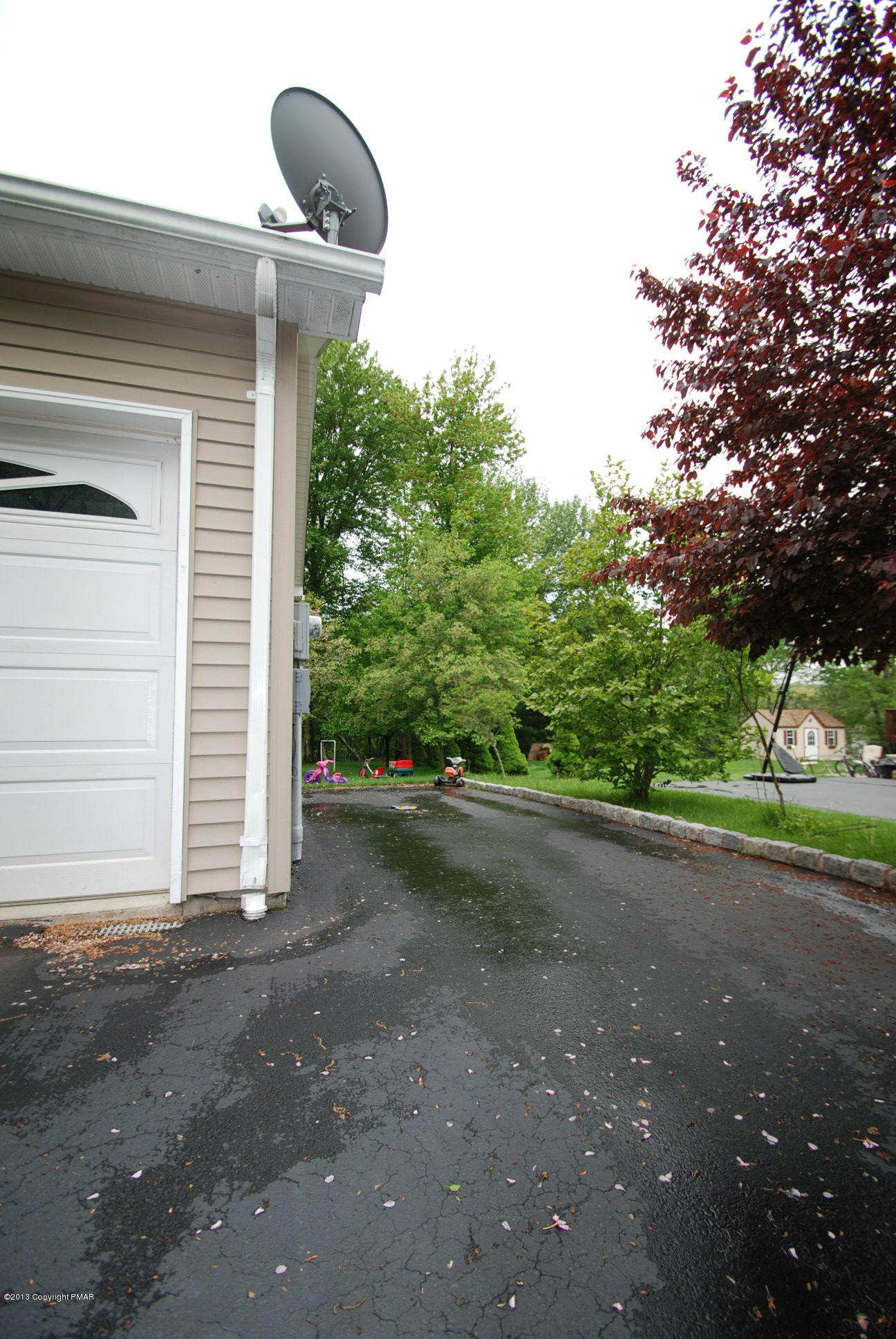 319 Edgemont Road Stroudsburg, PA 18360 - Photo 26 of 26 Paved Parking area
