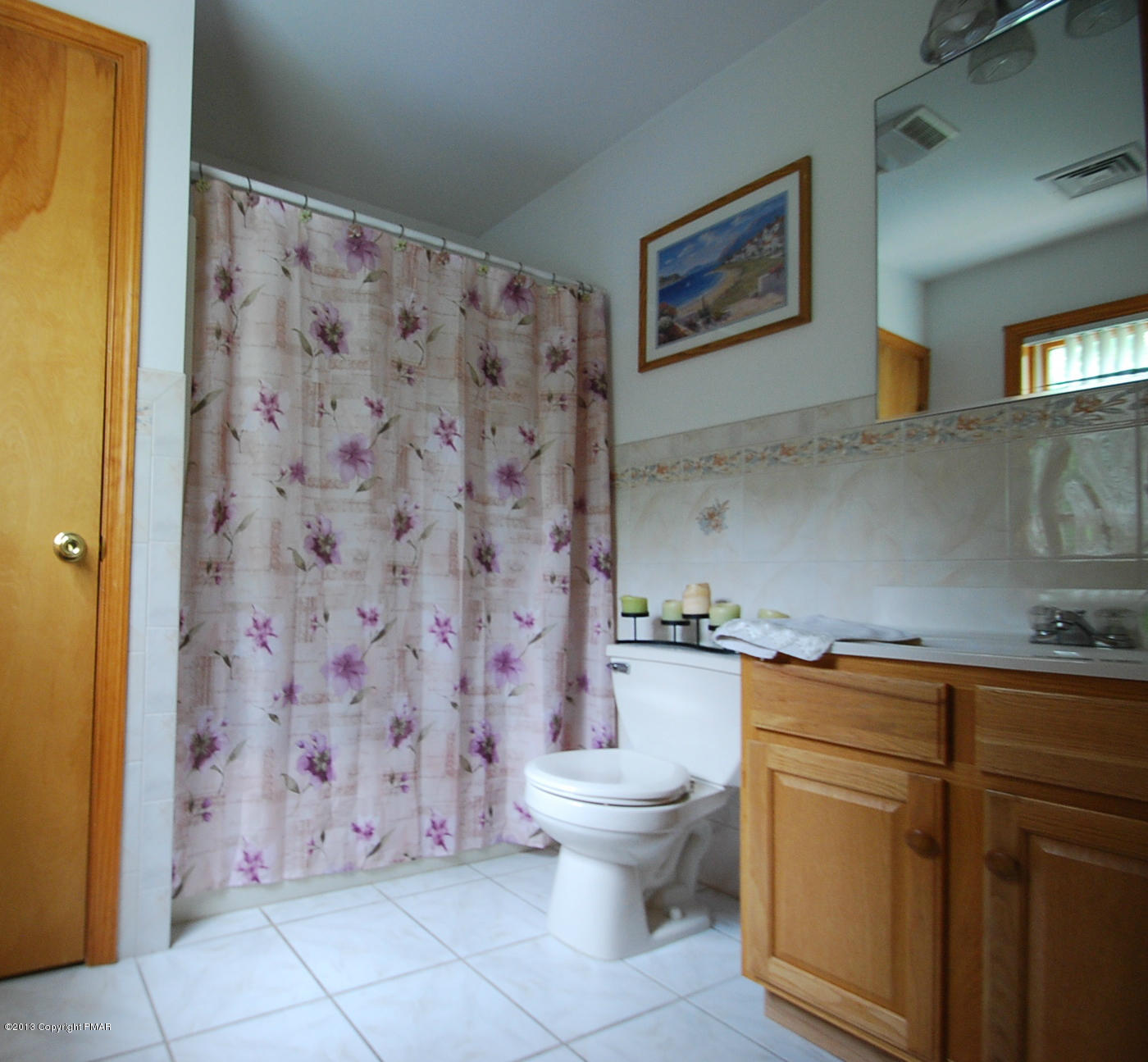 319 Edgemont Road Stroudsburg, PA 18360 - Photo 8 of 26 Master Bath