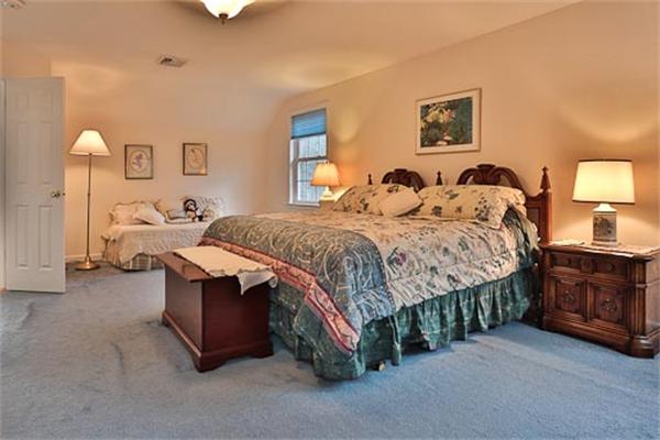 90 Ruggles Street Westborough, MA 01581 - Photo 21 of 30 Gallery Image 21