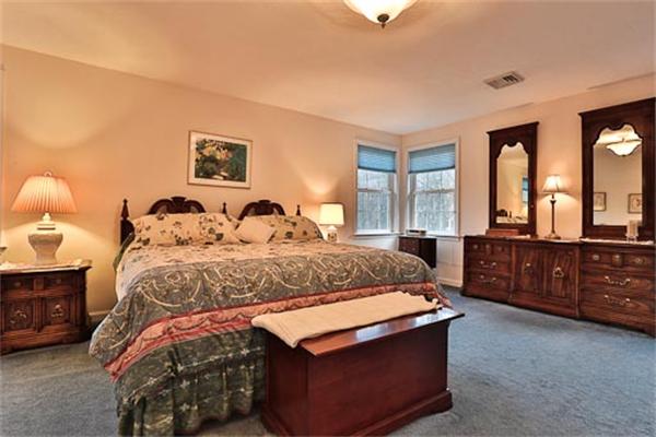 90 Ruggles Street Westborough, MA 01581 - Photo 22 of 30 Gallery Image 22