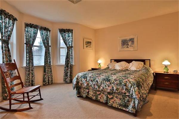 90 Ruggles Street Westborough, MA 01581 - Photo 25 of 30 Gallery Image 25