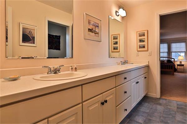 90 Ruggles Street Westborough, MA 01581 - Photo 26 of 30 Gallery Image 26