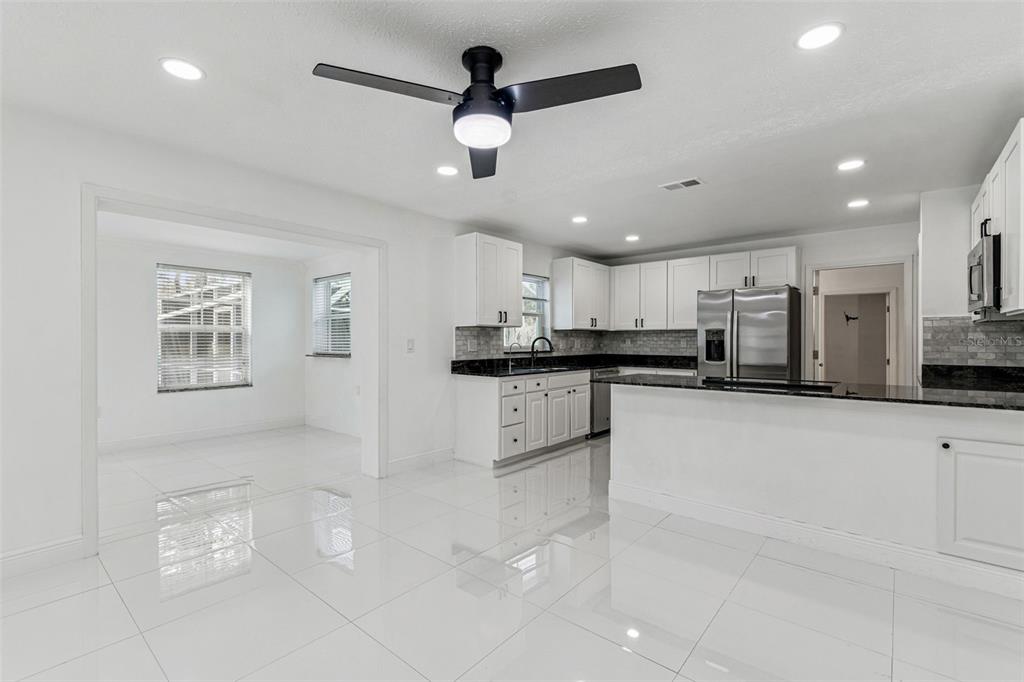 210 Lake Hobbs Road Lutz, FL 33548 - Photo 8 of 50